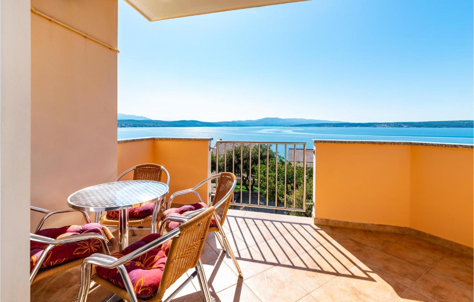 Cozy Apartment In Posedarje With House Sea View ภายนอก รูปภาพ
